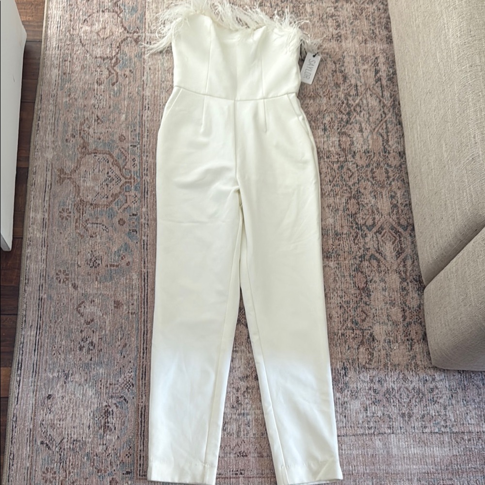 SAYLOR Chic white Jumpsuit with Sleek Silhouette